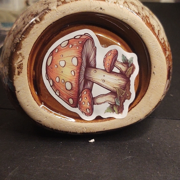 Brown Owl Ceramics Art - Picture 3 of 3
